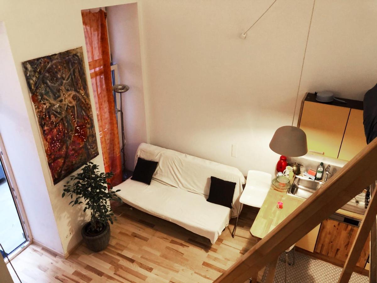Stylish Loft Apartment City Center Wina Bagian luar foto